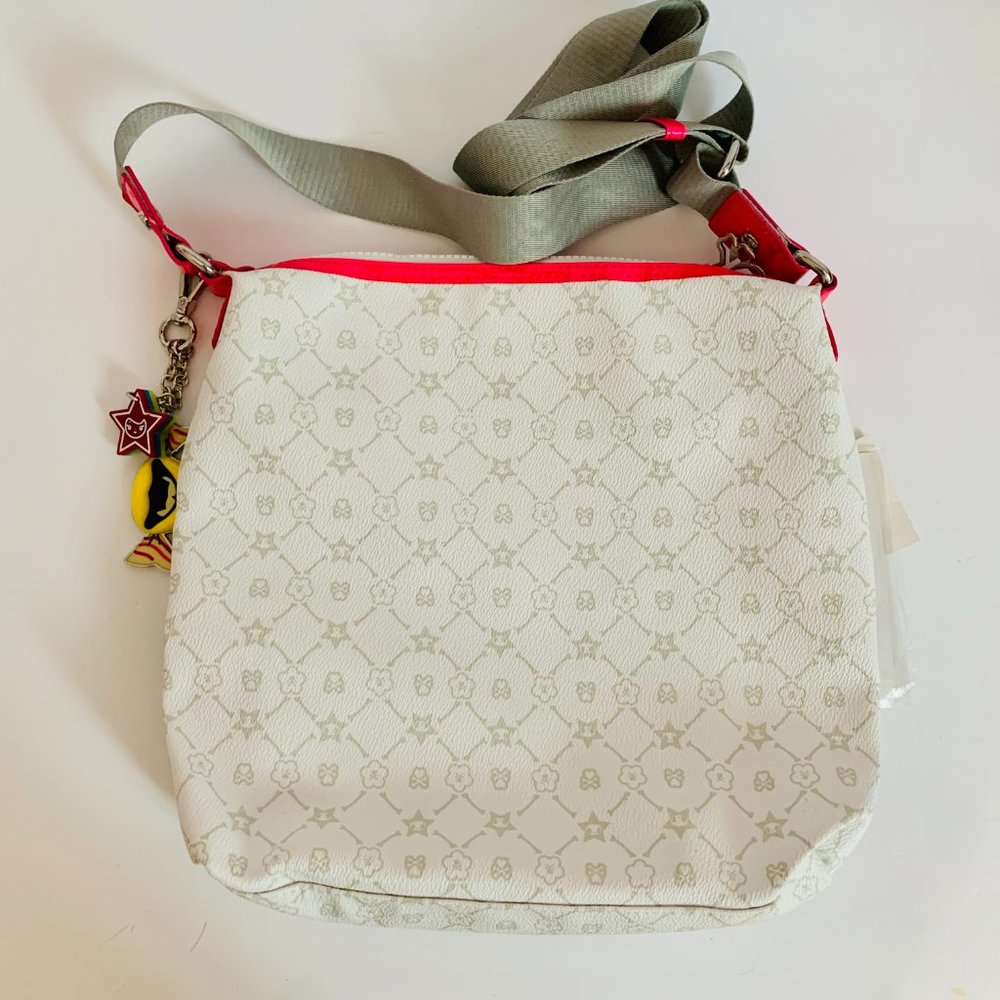 TOKIDOKI PICO FLUO VAMPIRE LIPS CROSSBODY BAG WITH DUST BAG - Picture 4 of 13